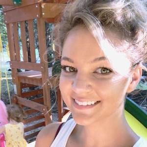 Meet your Posher, Cortney